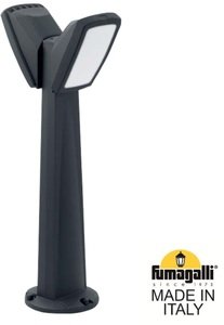 Фото Fumagalli Pinela 2L 2N1.613.020.AXF1R Столбикосвещения садовый с 2 фонарями 943 мм (корпус черный, плафон матовый)