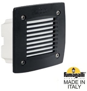 Фото Fumagalli Leti 100 Square-Gr 3C2.000.000.AYG1L Подсветка ступеней 115 мм (корпус черный, плафон матовый)