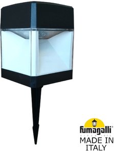 Фото Fumagalli Elisa Wall DS2.561.000.AXD1L Столбик освещения садовый 165 мм (165+175 колышек, корпус черный, плафон прозрачный)