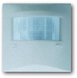 Фото ABB Impuls 2CKA006800A2341 Датчик движения с мультилинзой (180°, с/у, серебристо-алюминиевый)
