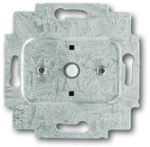 Фото ABB Busch-Jaeger 2CKA001101A0918 Переключатель поворотный на три положения (16 А, с нулевым положением, механизм, скрытая установка)