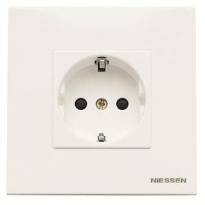 Фото ABB Zenit 2CLA228820N1101 Розетка Schuko с заземляющим контактом и шторками (16 А, в сборе, скрытая установка, белая)