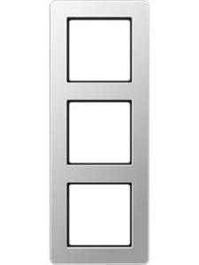 Фото Jung A flow AF583BFAL Рамка 3-постовая (ударопрочная, универсальная, алюминий)