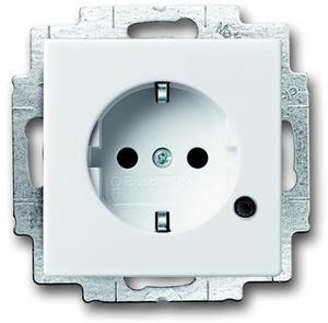 Фото ABB Carat/Future Linear/Solo/Busch-Axcent 2013-0-5286 Розетка с заземляющим контактом (16A, LED-подсветка, шторки, под рамку, скрытая установка, белая)