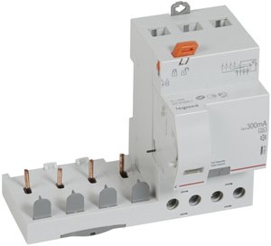 Фото Legrand DX3 410528 Выключатель дифференциального тока четырехполюсный 40А 300мА (тип А)