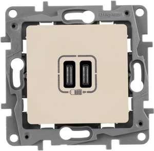 Фото Legrand Etika 672335 Розетка USB (2xUSB, тип С-тип С, под рамку, скрытая установка, слоновая кость)