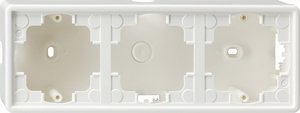 Фото Gira S-Color 006340 Коробка монтажная тройная (белая)
