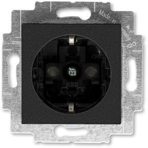 Фото ABB Levit 2CHH203457A6063 Розетка с заземляющим контактом (16 А, шторки, под рамку, скрытая установка, антрацит/дымчатый черный)