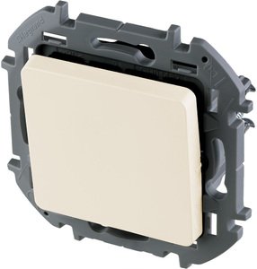 Фото Legrand Inspiria 673691 переключатель кнопочный одноклавишный для скрытого монтажа, цвет "Слоновая кость", номинальный ток 6 А, напряжение ~250В
