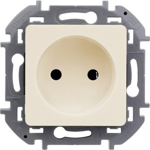 Фото Legrand Inspiria 673711 розетка без заземления для скрытого монтажа , цвет "Слоновая кость". Максимальный ток 16 А, напряжение ~250В, максимальная мощность 3680 Вт.