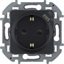 Фото Legrand Inspiria 673773 комбинированная розетка 2К+З с зарядным устройством USB тип С для скрытого монтажа, цвет "Антрацит". Максимальный ток розетки 16АХ, напряжение розетки ~250В, напряжение зарядного устройства =5В, максимальный зарядный ток 1500 мА.