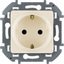 Фото Legrand Inspiria 673731 розетка с заземлением и интегрированными защитными шторками для скрытого монтажа, цвет "Слоновая кость". Максимальный ток 16 А, напряжение ~250В, максимальная мощность 3680 Вт.