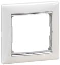 Legrand Valena 770491 Рамка 1-постовая (универсальная, белая/серебряный штрих)