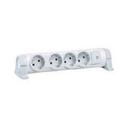 Legrand 694629 "Комфорт" Сетевой фильтр 4-местный без шнура (с/з, 16 А, 3500 Вт, фиксируемый поворотный блок)