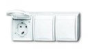 ABB Ocean 2CKA002084A0712 Розетка тройная (16 А, IP44, горизонт., в сборе, крышка, о/у, з/к, альпийский-белый)