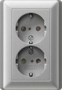 Gira E2 078326 Розетка SCHUKO с заземляющим контактом (16 А, шторки, в сборе, скрытая установка, алюминий)